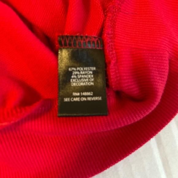 Torrid Off-Shoulder Casual Sweatshirt Floral Cut Out Top Women's Plus Sz 2X Red. - Picture 7 of 9